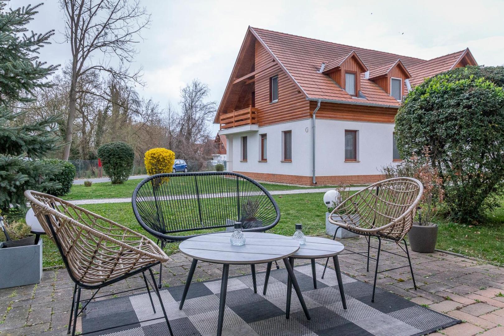 Birdie Apartman Залачань Экстерьер фото